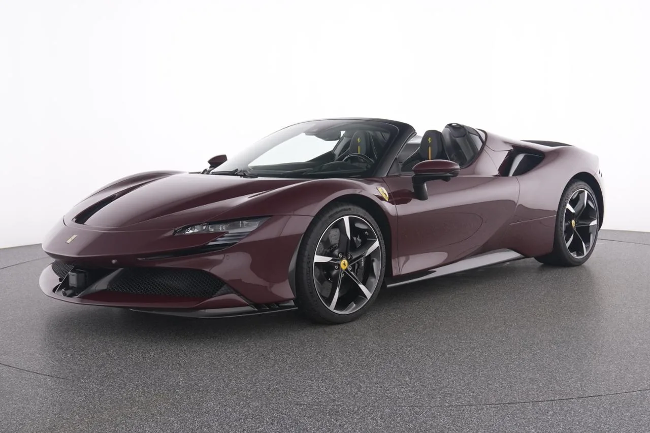 2024 Ferrari SF90 Spider angeboten von einem Fachhändler in Meerbusch, Deutschland, Foto 2 von 6