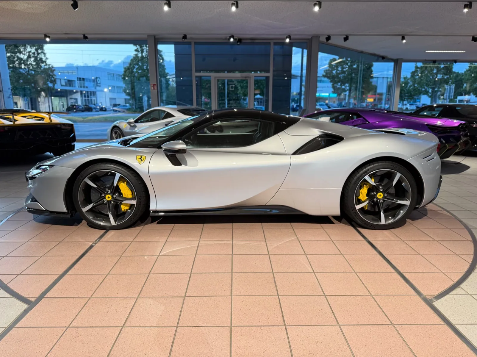 2024 Ferrari SF90 Spider, 5/30