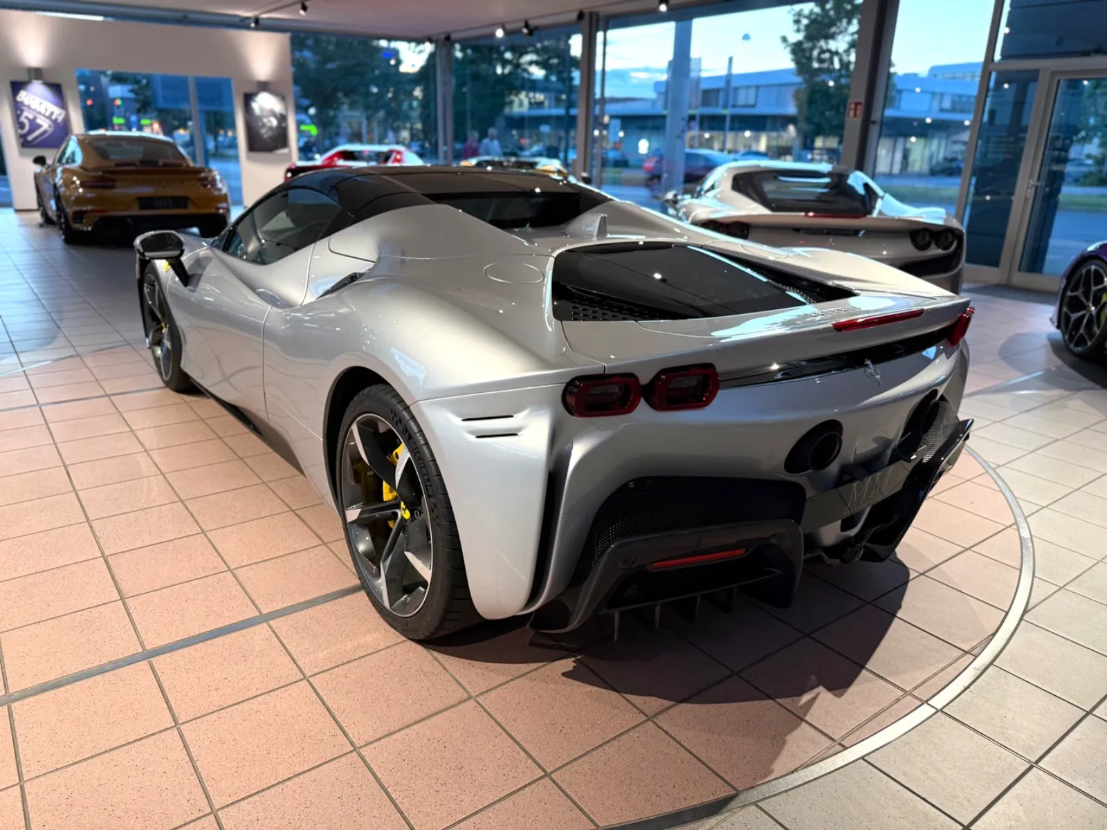 2024 Ferrari SF90 Spider, 6/30