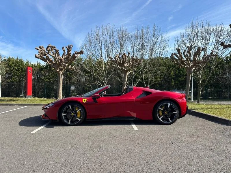 2024 Ferrari SF90 Spider Assetto Fiorano, 5/20