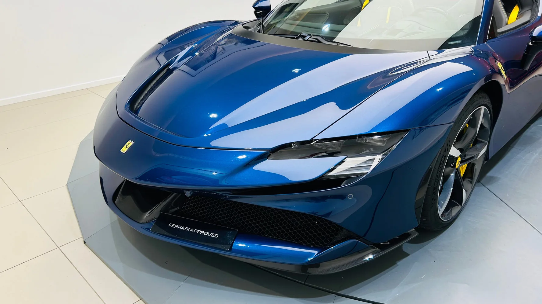 2024 Ferrari SF90 Spider, 9/29