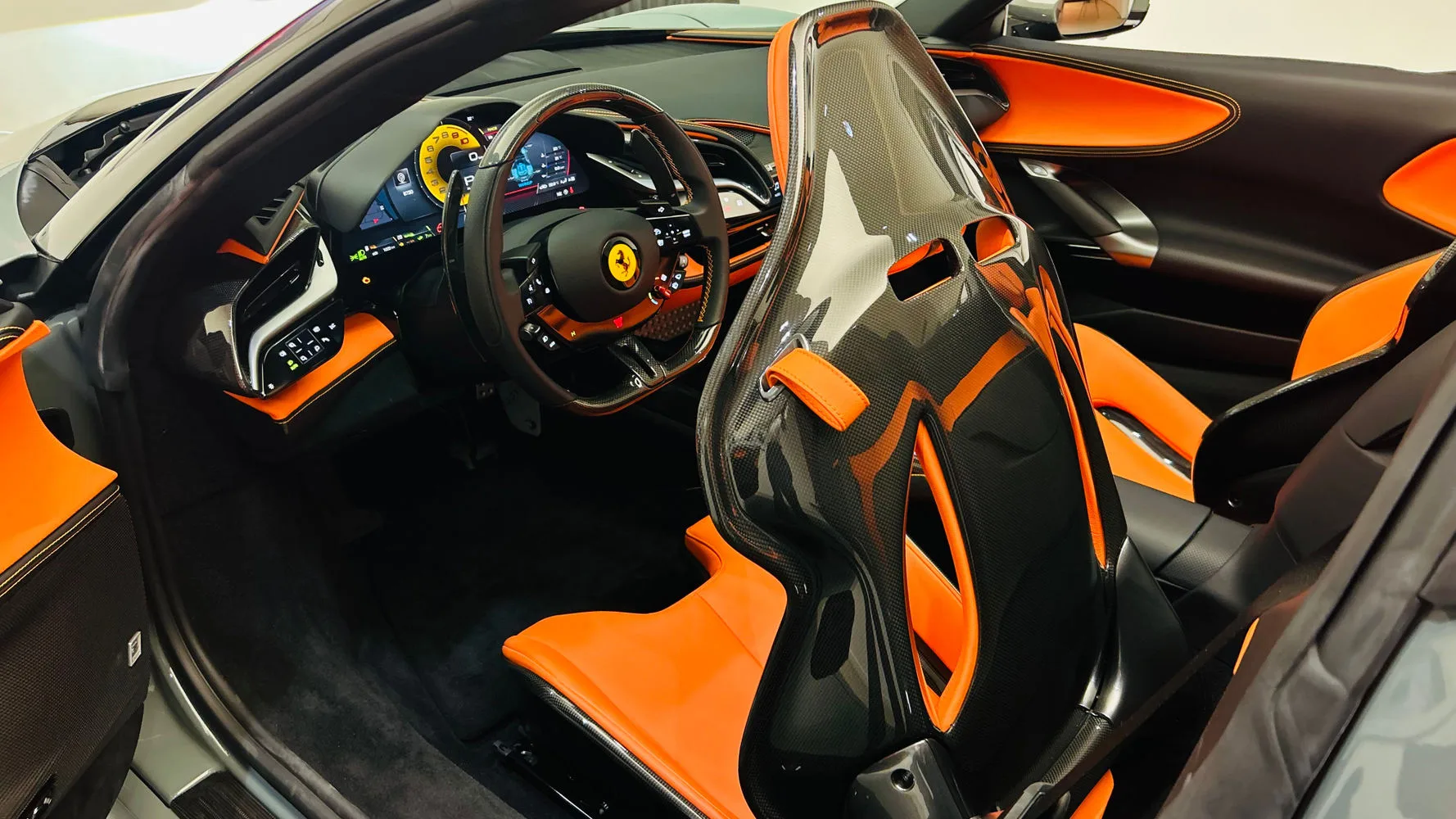 2024 Ferrari SF90 Spider, 29/30