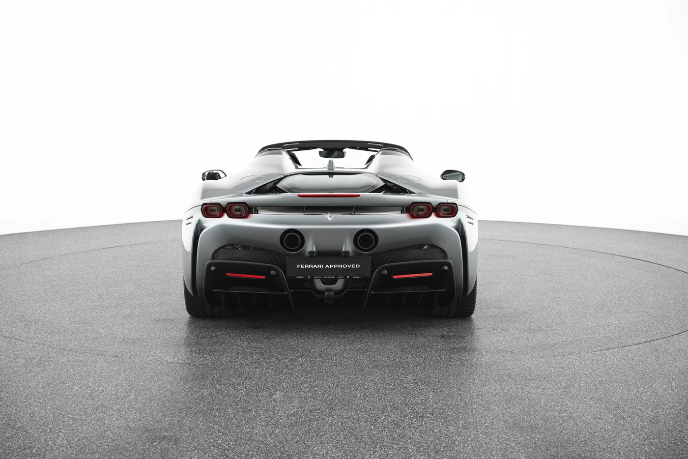 2024 Ferrari SF90 Spider angeboten von einem Fachhändler in Vösendorf, Österreich, Foto 4 von 15