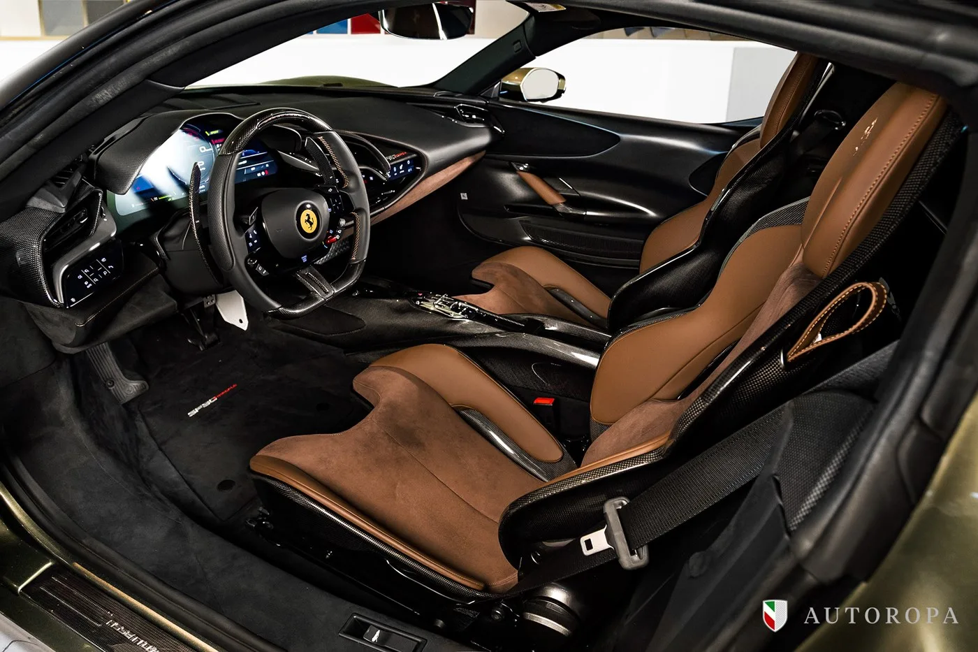 2024 Ferrari SF90 Stradale Assetto Fiorano proposée par un concessionnaire agréé Ferrari et Maserati à Arlöv, Suède, photo 6 sur 10