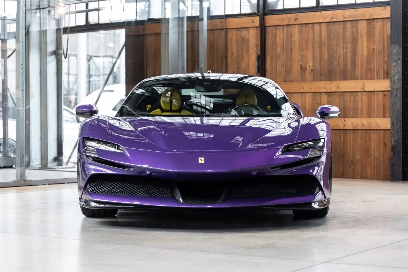 2024 Ferrari SF90 Stradale Assetto Fiorano angeboten von einem Fachhändler in Neuss, Deutschland, Foto 3 von 10