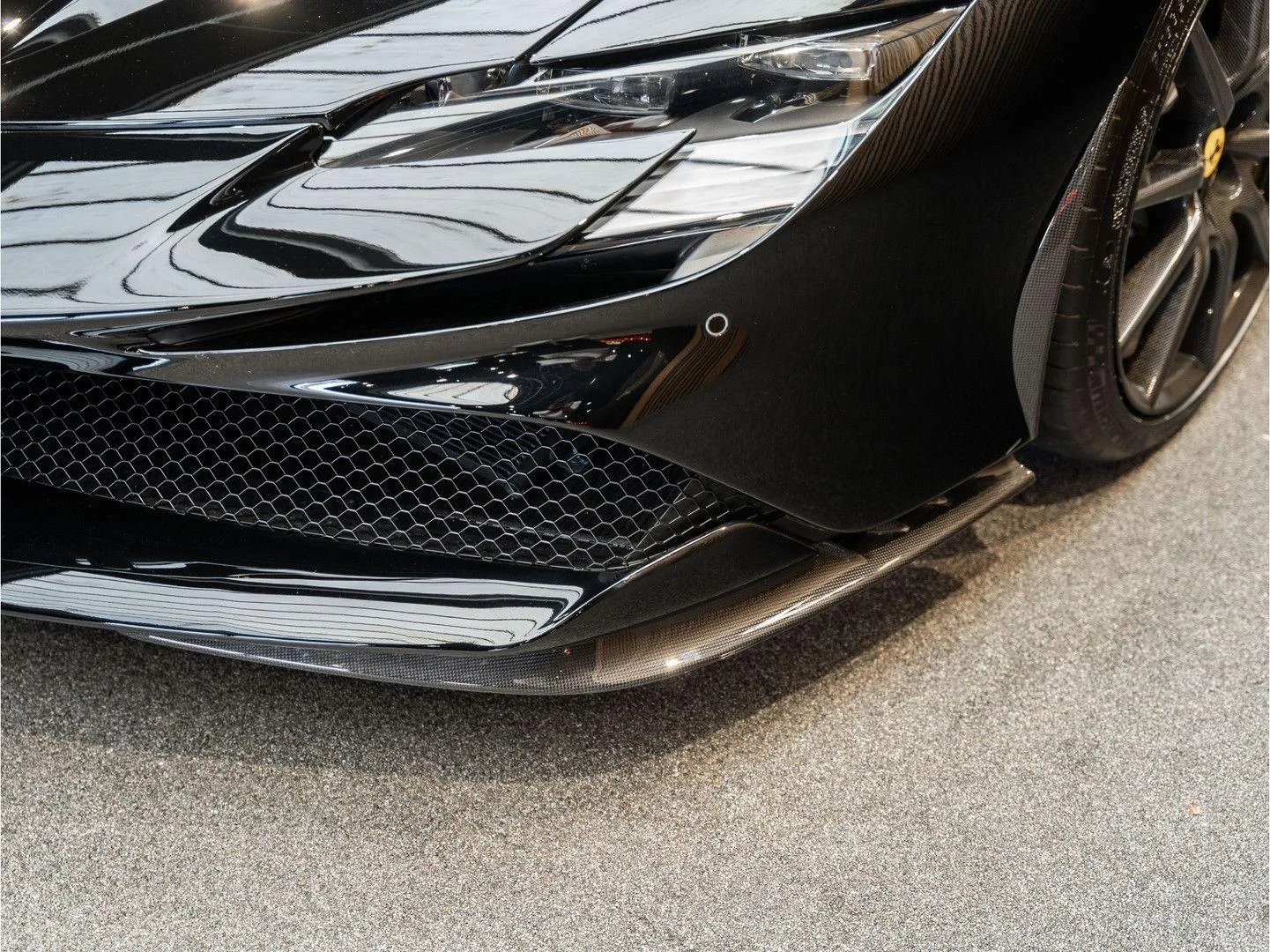 2024 Ferrari SF90 Stradale, 18/30