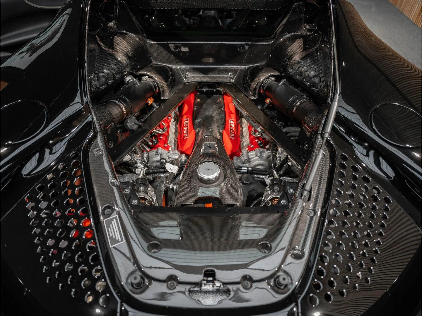 2024 Ferrari SF90 Stradale, 20/30