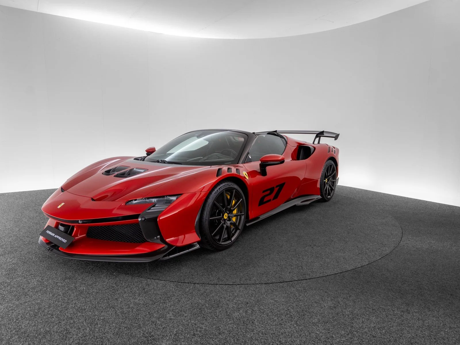 2024 Ferrari SF90 Stradale offered by a specialist dealer in Singen, Germany, main photo
