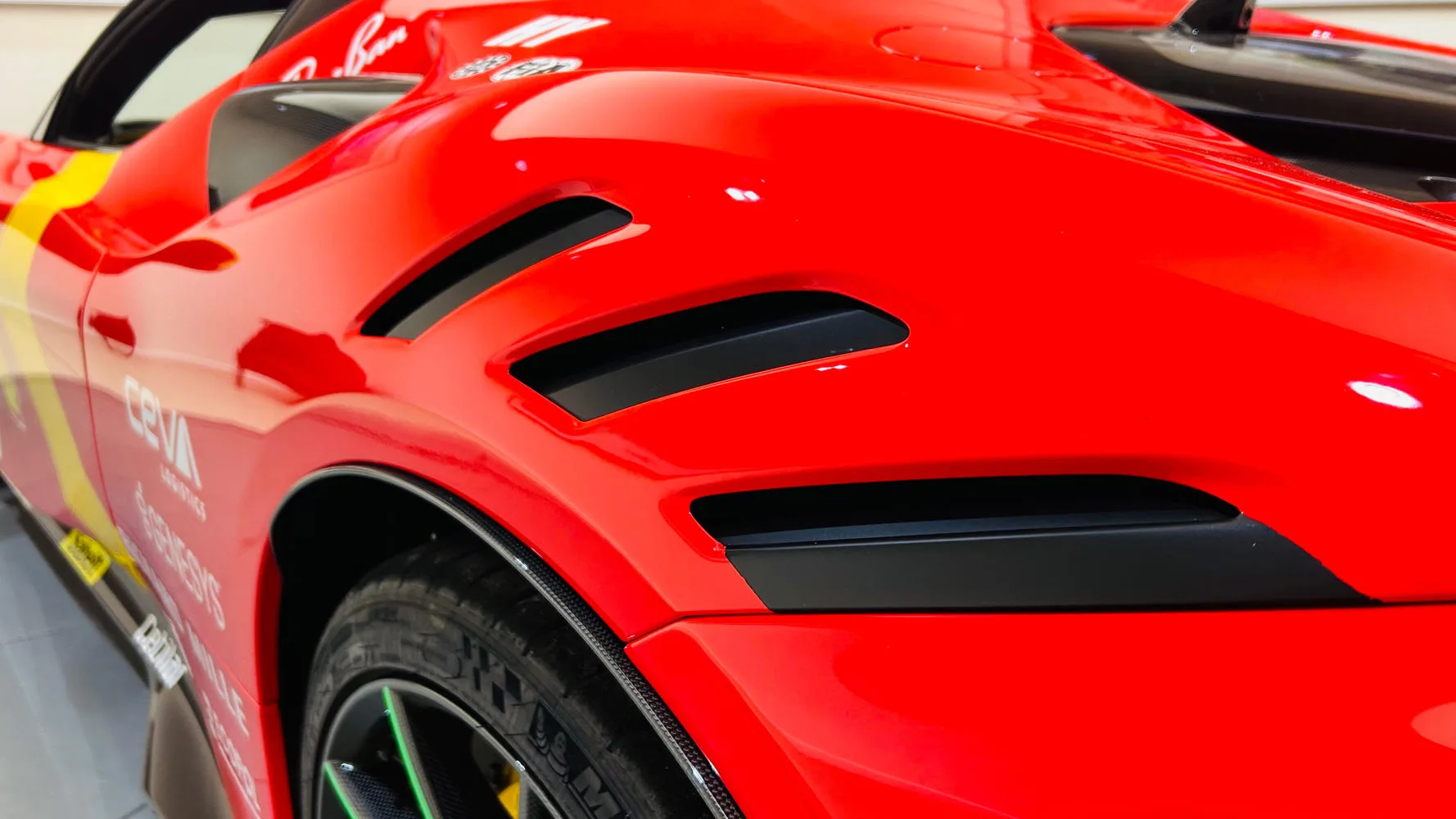 2024 Ferrari SF90 XX Stradale, 29/30
