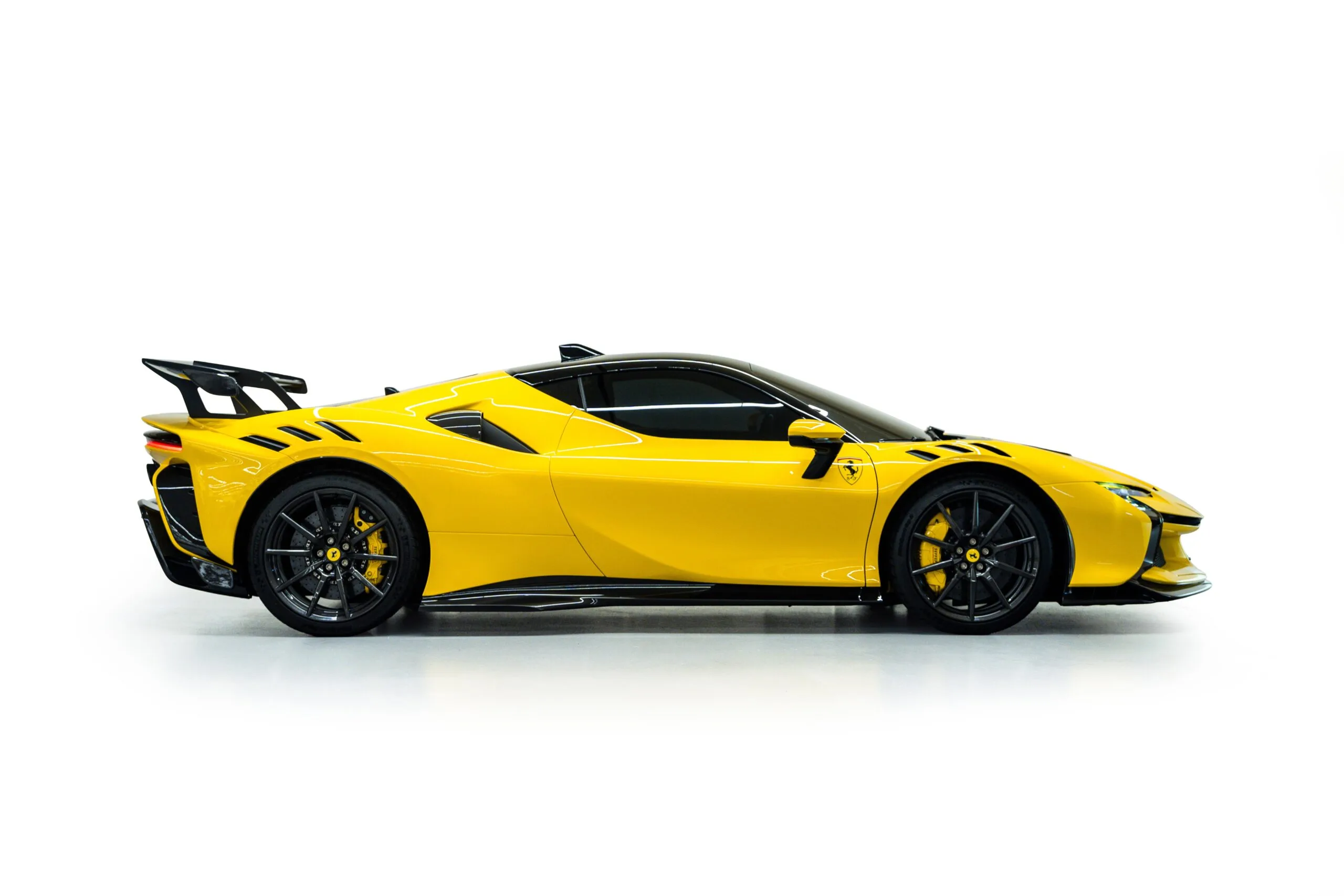 2024 Ferrari SF90 XX Stradale, 4/22