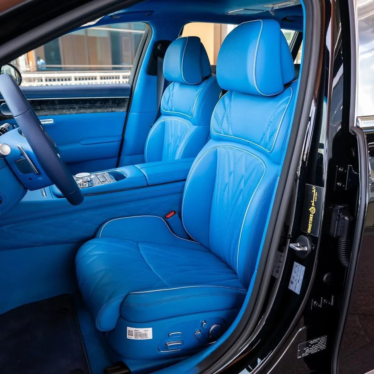 2024 Genesis G90 LWB Limited Edition, 1 of 1 offered by a specialist dealer in Dubai, United Arab Emirates, photo 6 of 10