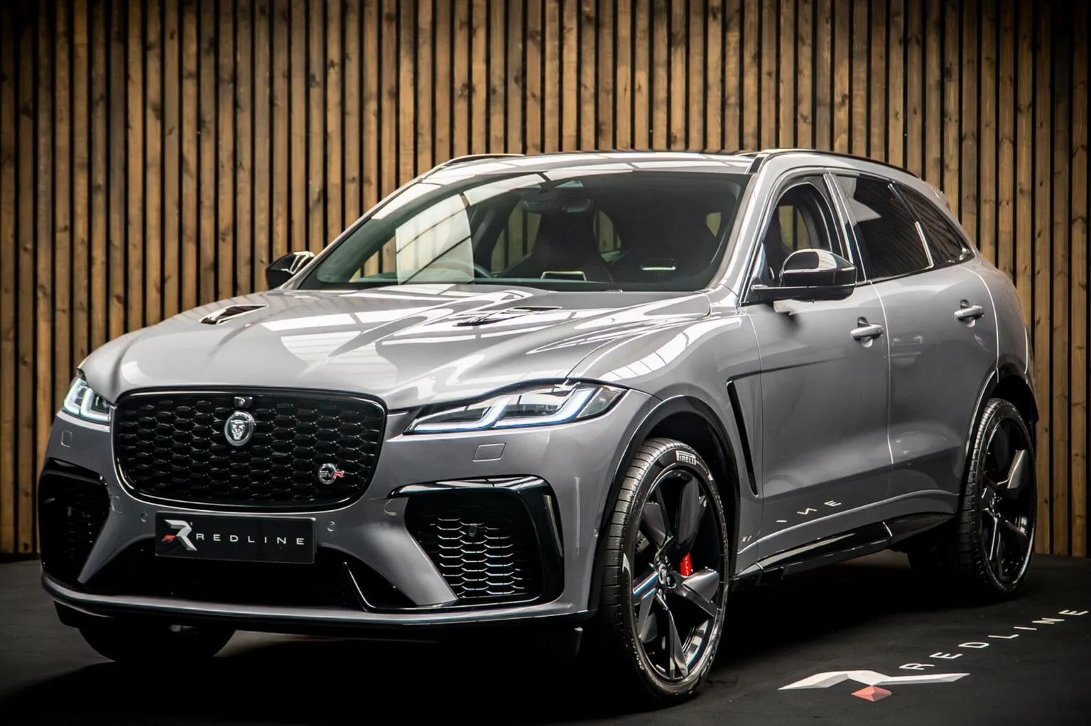 2024 Jaguar F-Pace SVR angeboten von einem Fachhändler in Knaresborough, Vereinigtes Königreich, Hauptfoto