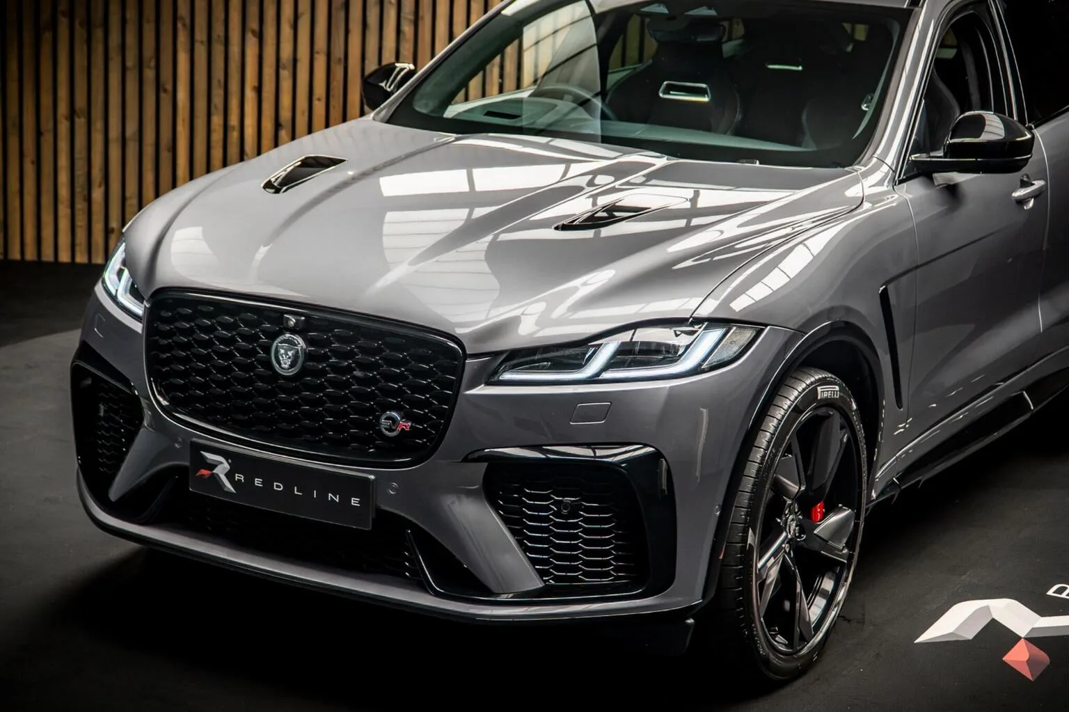 2024 Jaguar F-Pace SVR, 14/30