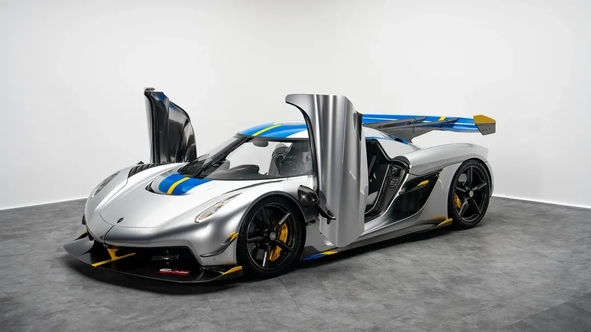 2024 Koenigsegg Jesko Attack angeboten von einem Fachhändler in Dubai, Vereinigte Arabische Emirate, Foto 2 von 25