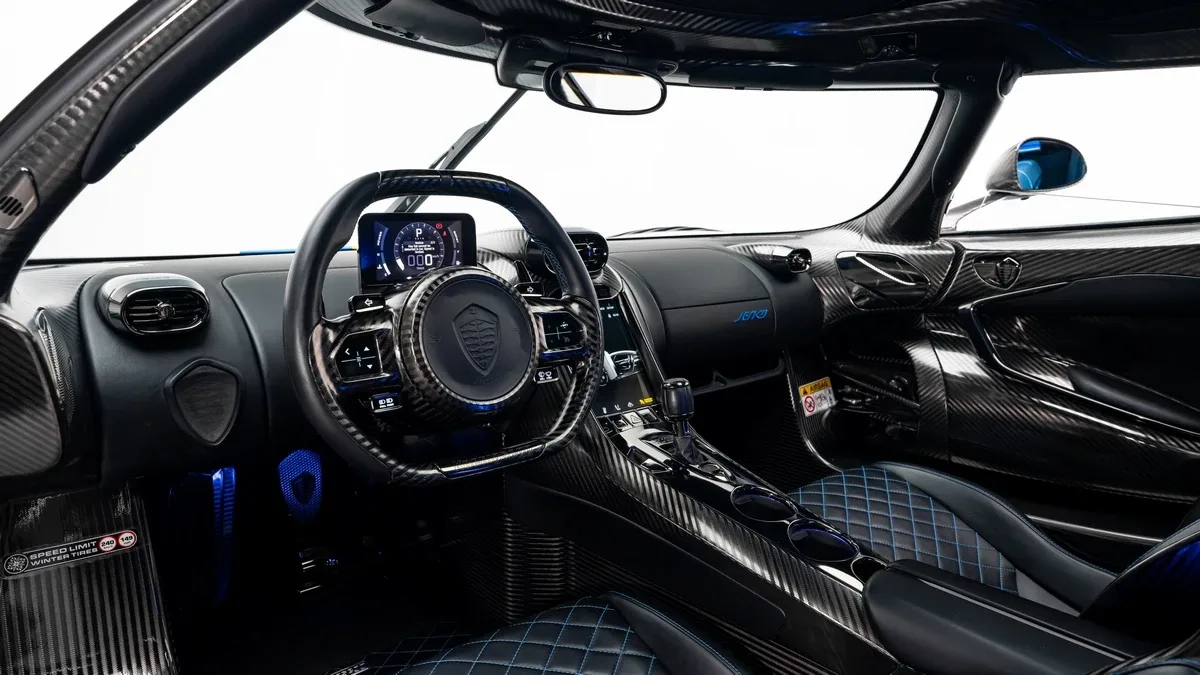 2024 Koenigsegg Jesko Attack angeboten von einem Fachhändler in Dubai, Vereinigte Arabische Emirate, Foto 12 von 25