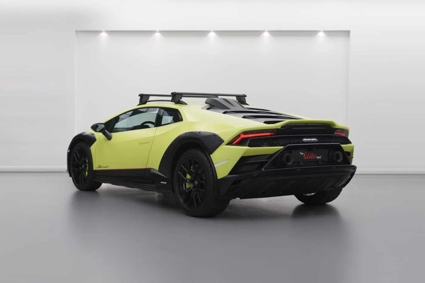 2024 Lamborghini Huracán Sterrato offered by a specialist dealer in Dubai, United Arab Emirates, photo 4 of 10