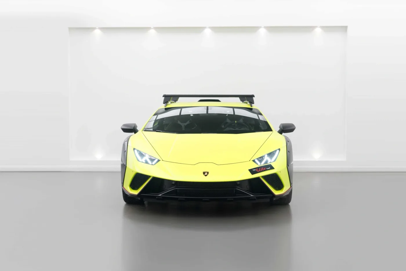 2024 Lamborghini Huracán Sterrato offered by a specialist dealer in Dubai, United Arab Emirates, photo 6 of 10