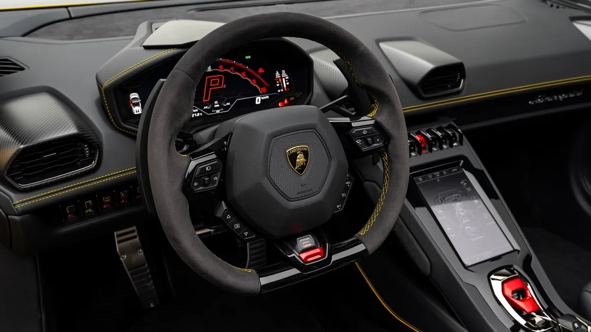 2024 Lamborghini Huracán EVO Spyder angeboten von einem Fachhändler in Dubai, Vereinigte Arabische Emirate, Foto 11 von 25