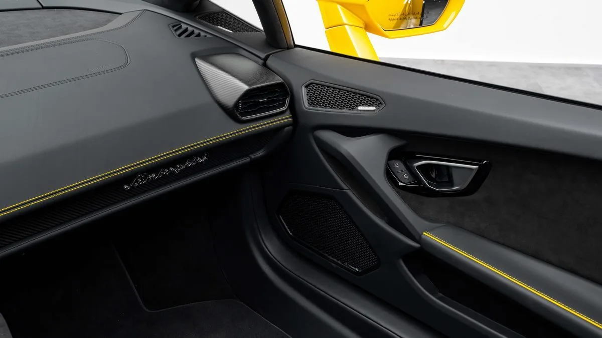 2024 Lamborghini Huracán EVO Spyder angeboten von einem Fachhändler in Dubai, Vereinigte Arabische Emirate, Foto 17 von 25
