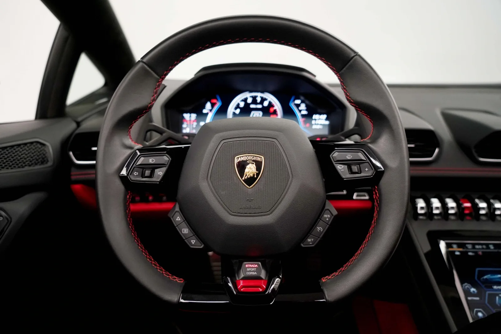 2024 Lamborghini Huracán EVO Spyder, 10/17