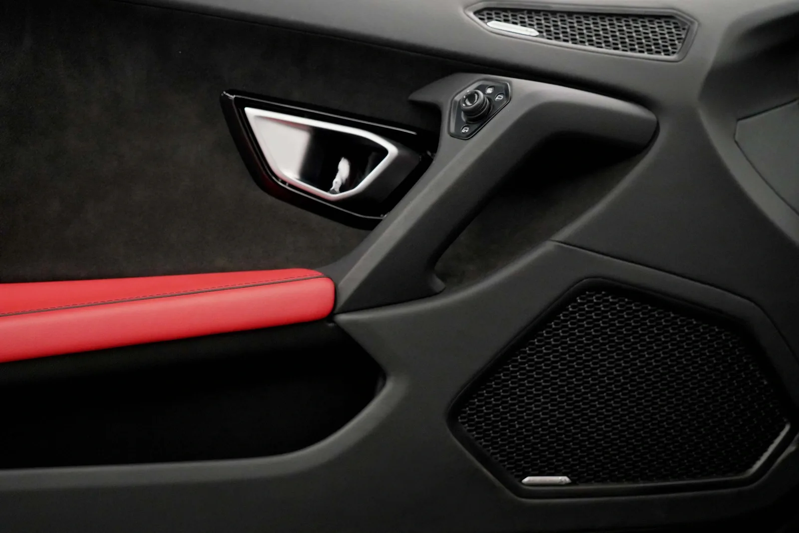 2024 Lamborghini Huracán EVO Spyder, 16/17