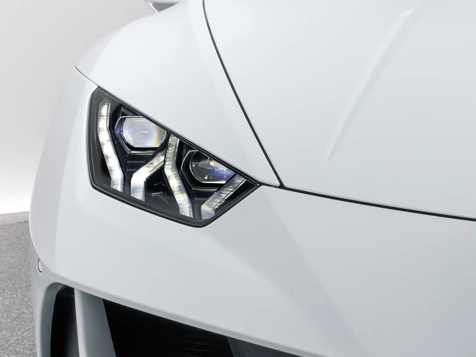 2024 Lamborghini Huracán EVO Spyder, 24/28