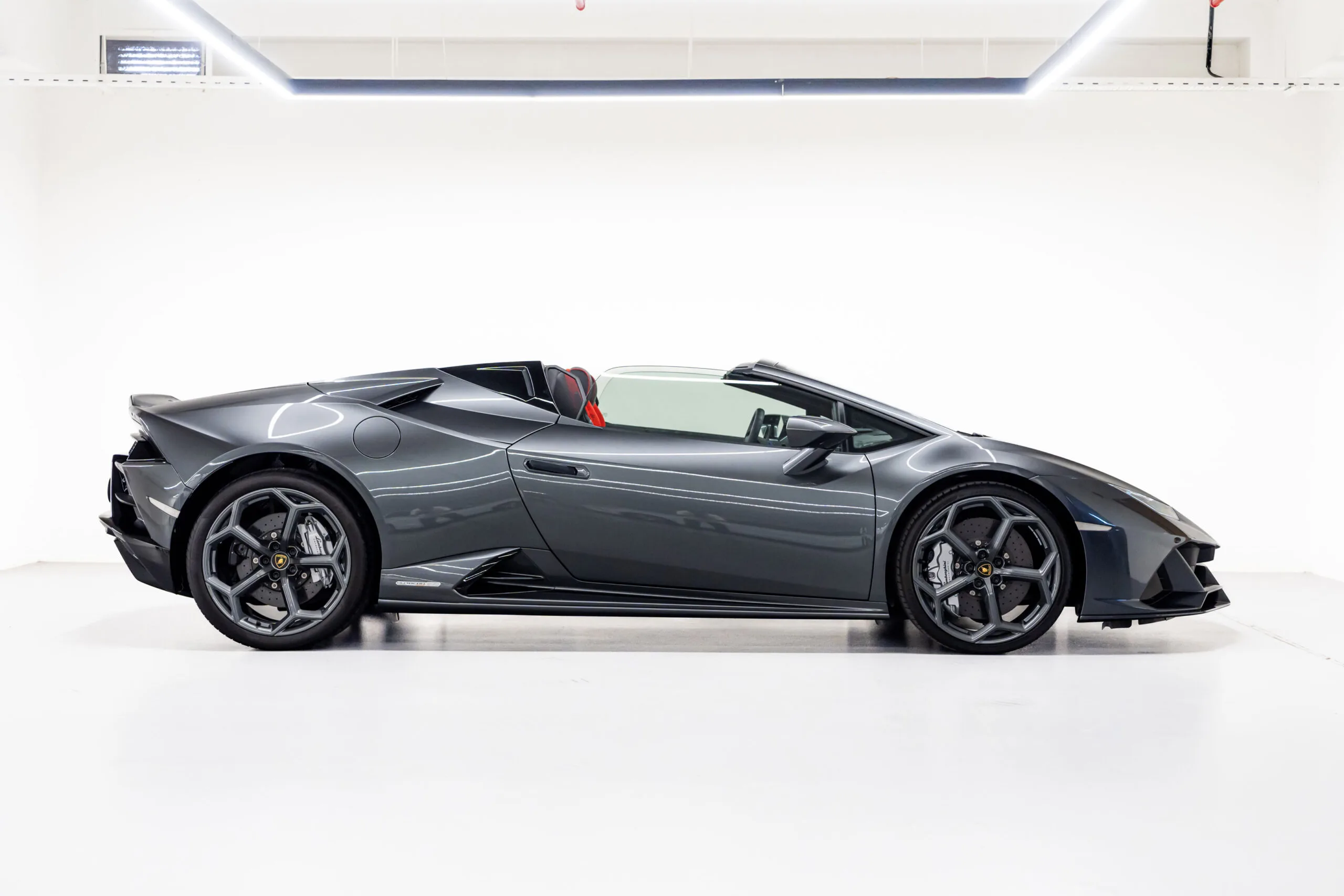2024 Lamborghini Huracán EVO Spyder, 3/16