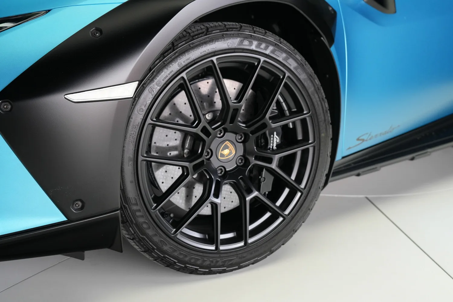 2024 Lamborghini Huracán Sterrato, 15/15