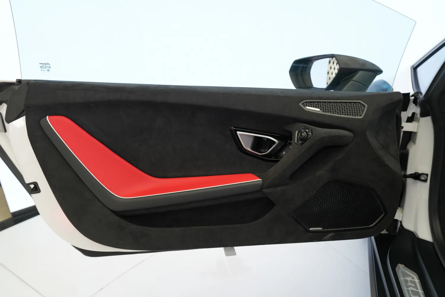 2024 Lamborghini Huracán Sterrato, 2/15