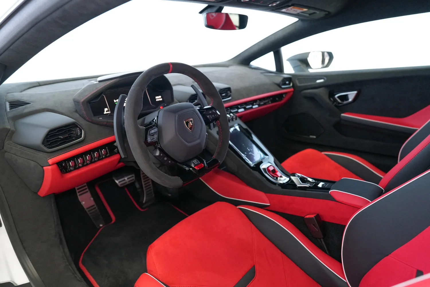 2024 Lamborghini Huracán Sterrato, 3/15