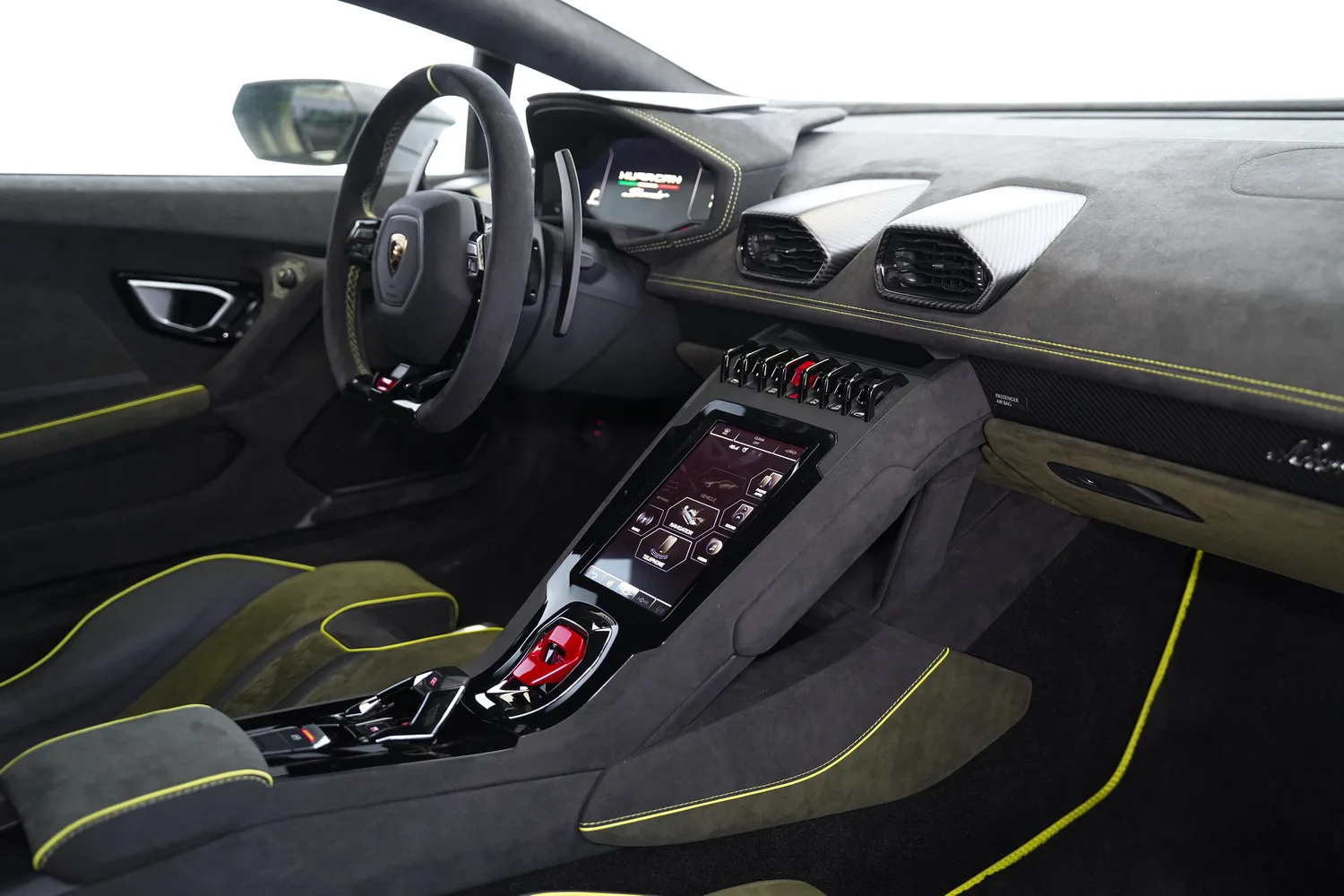 2024 Lamborghini Huracán Sterrato, 19/20