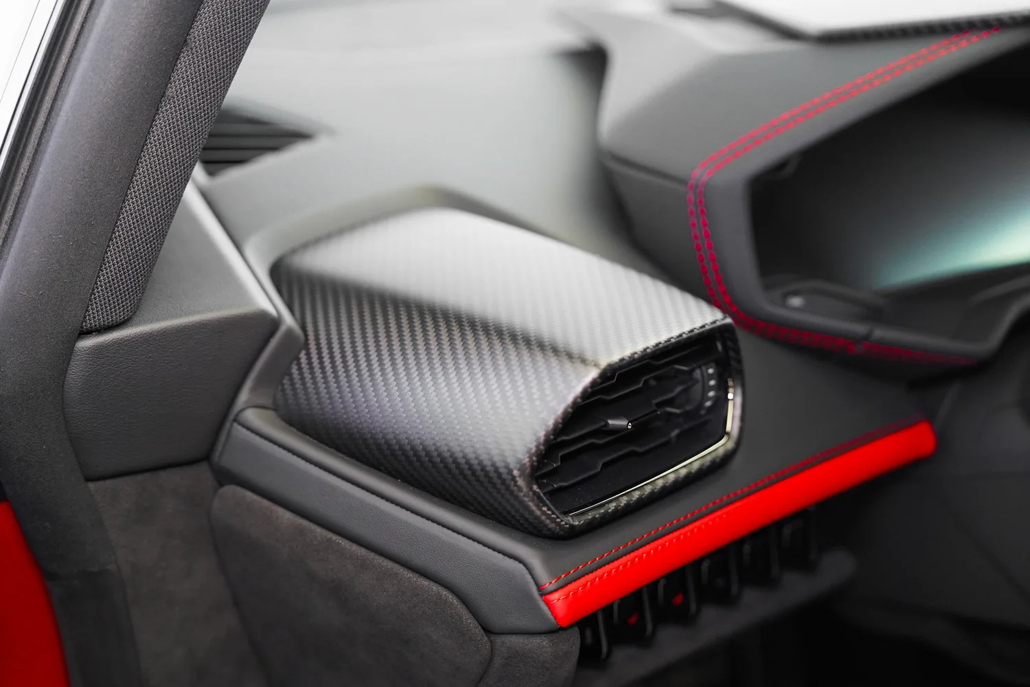 2024 Lamborghini Huracán Sterrato, 3/17