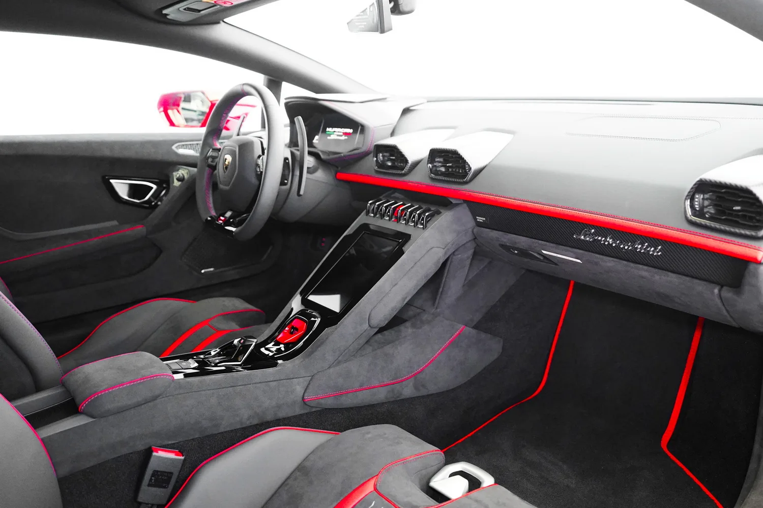 2024 Lamborghini Huracán Sterrato, 4/17