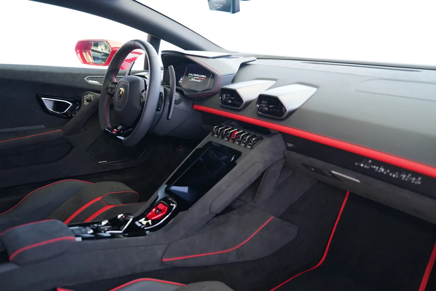 2024 Lamborghini Huracán Sterrato, 5/17