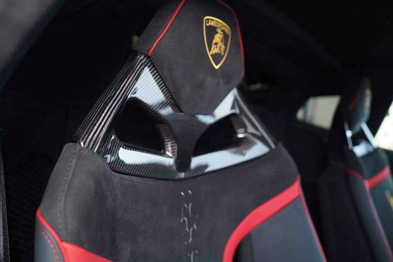 2024 Lamborghini Huracán Sterrato, 8/17