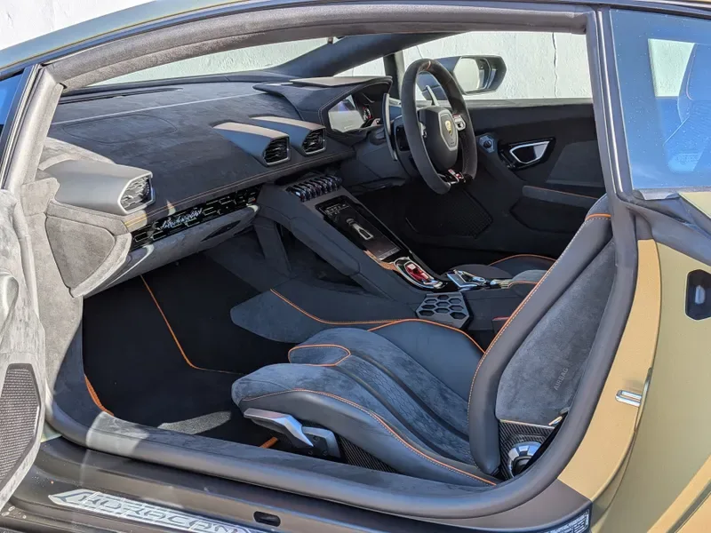 2024 Lamborghini Huracán Sterrato, 6/20