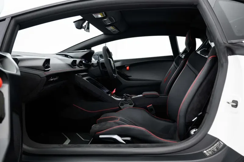 2024 Lamborghini Huracán Sterrato, 6/20