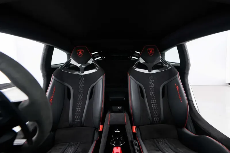 2024 Lamborghini Huracán Sterrato, 7/20