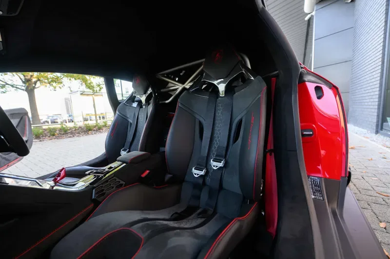 2024 Lamborghini Huracán Sterrato, 18/20