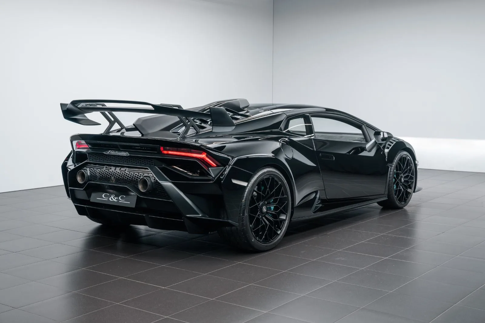 2024 Lamborghini Huracán STO, 3/22