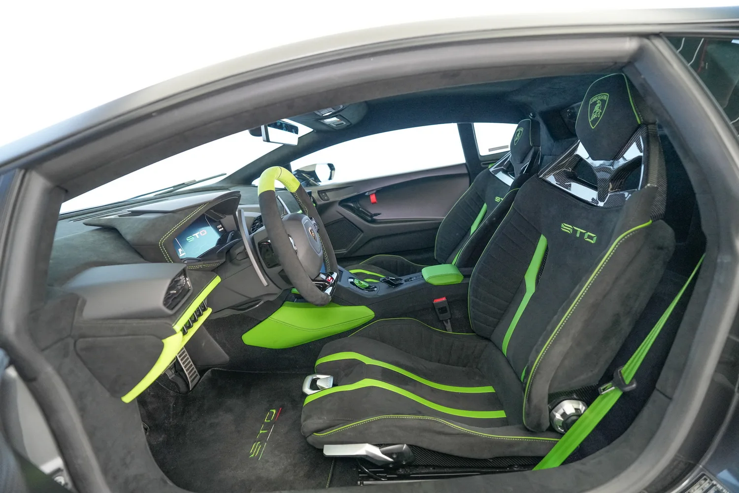 2024 Lamborghini Huracán STO, 14/19