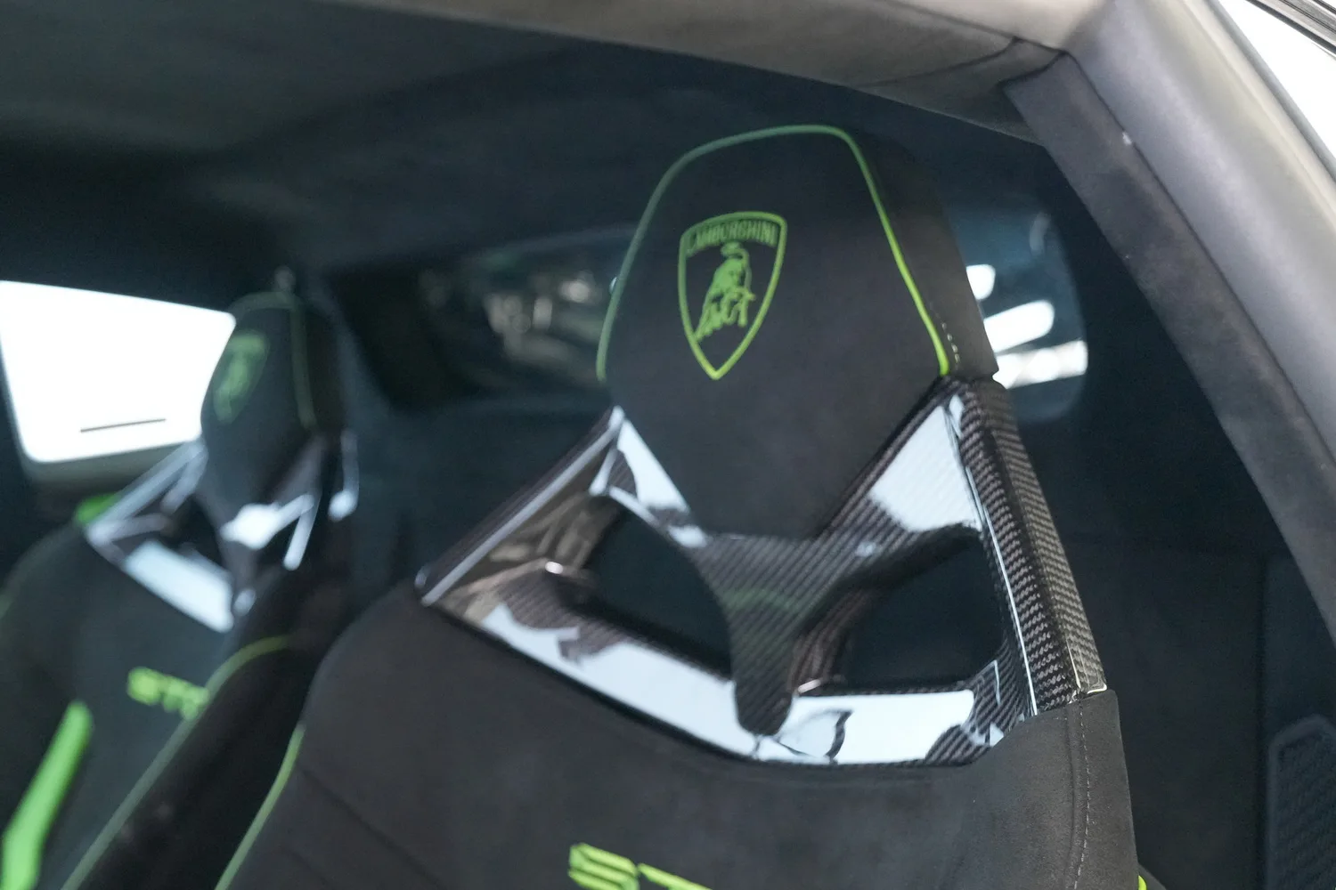 2024 Lamborghini Huracán STO, 16/19