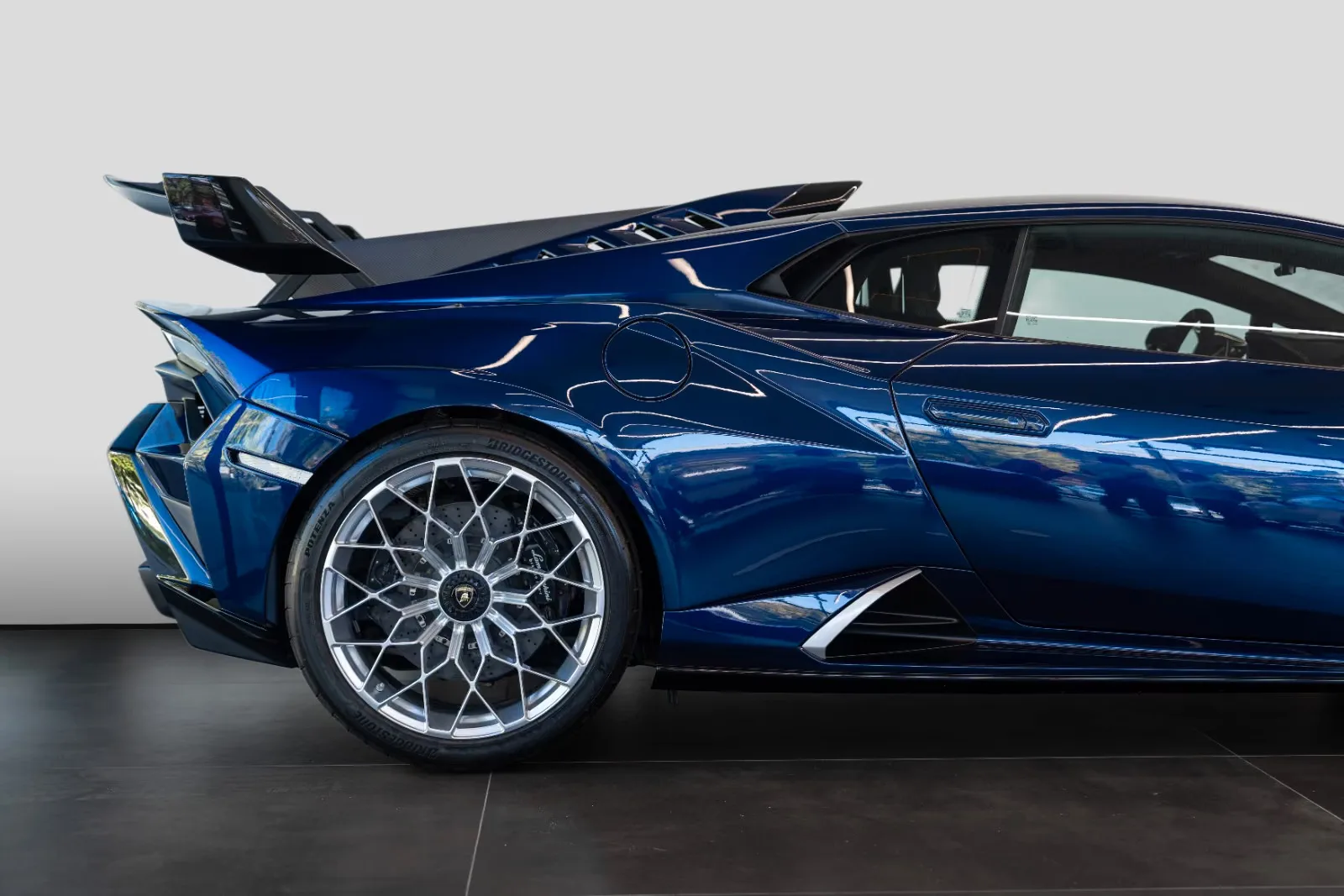 2024 Lamborghini Huracán STO, 9/23