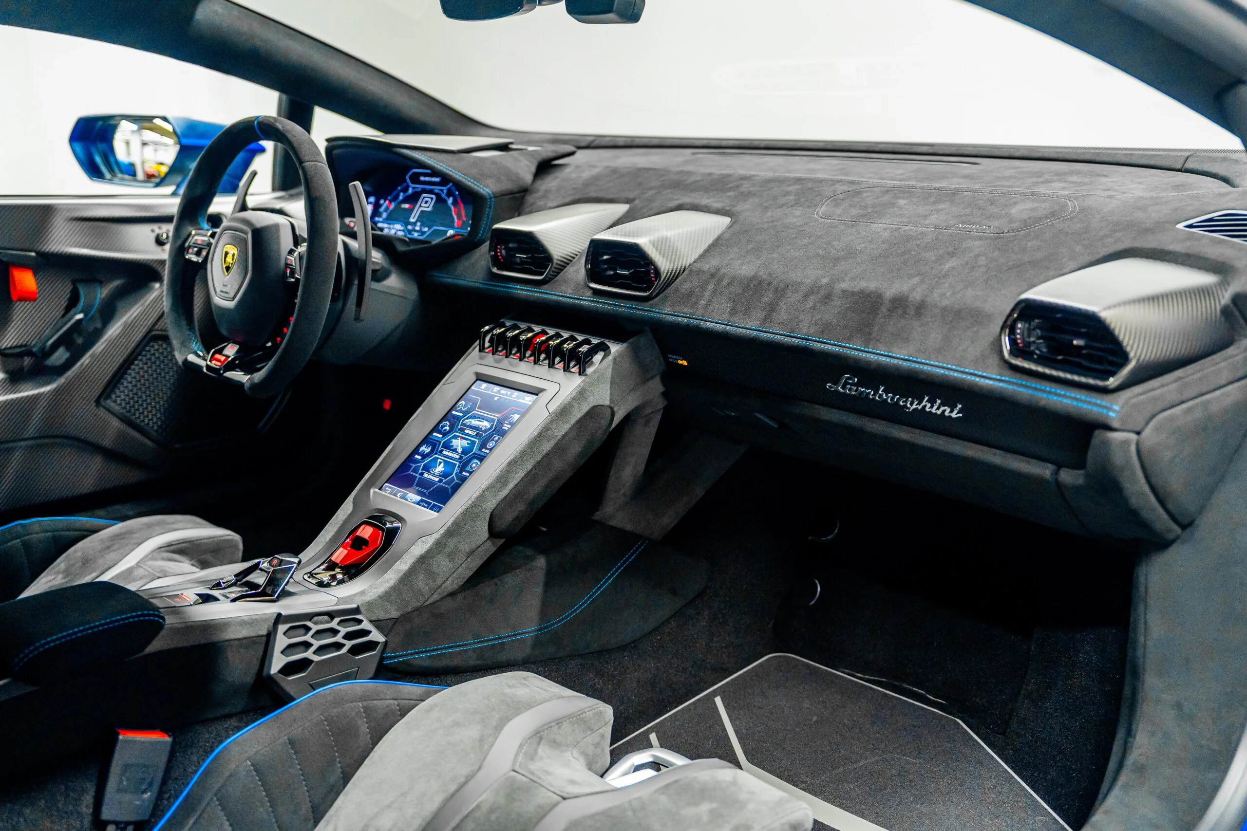2024 Lamborghini Huracán STO 60th Anniversary, 16/20