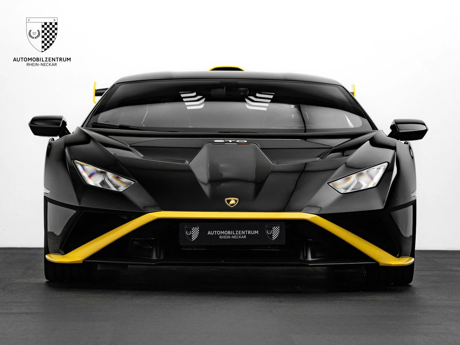 2024 Lamborghini Huracán STO, 2/29