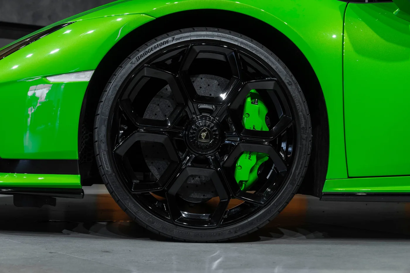 2024 Lamborghini Huracán Tecnica angeboten von einem Fachhändler in Bratislava, Slowakei, Foto 5 von 15