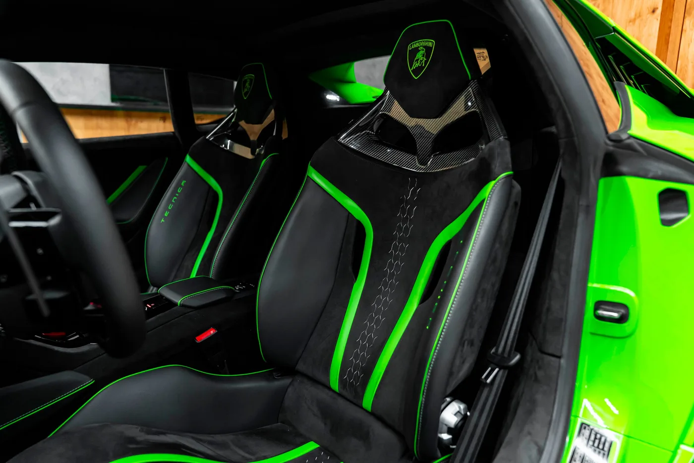 2024 Lamborghini Huracán Tecnica angeboten von einem Fachhändler in Bratislava, Slowakei, Foto 6 von 15