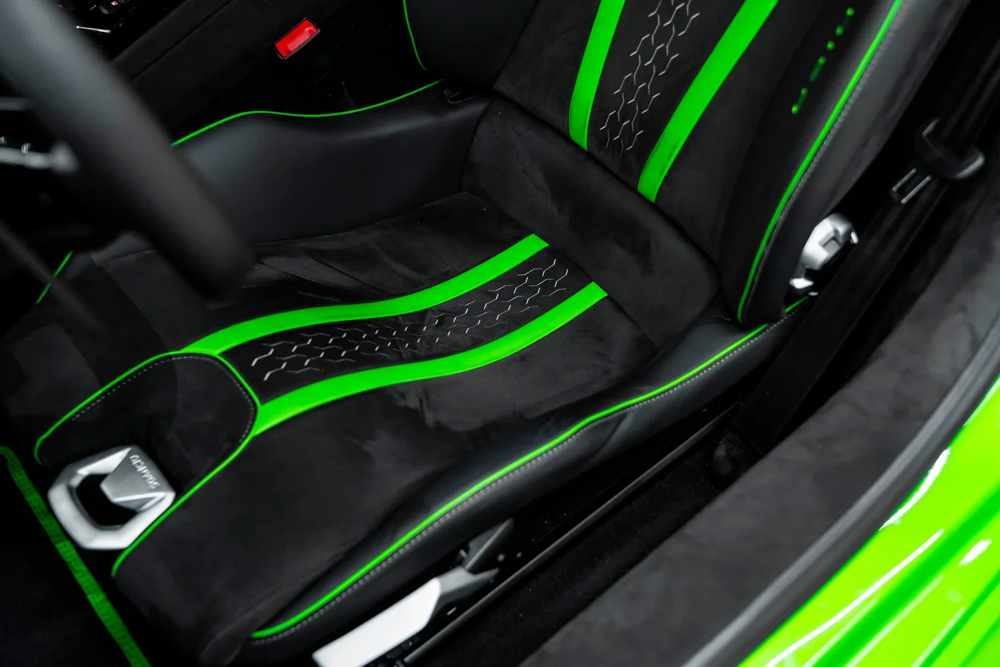 2024 Lamborghini Huracán Tecnica angeboten von einem Fachhändler in Bratislava, Slowakei, Foto 10 von 15