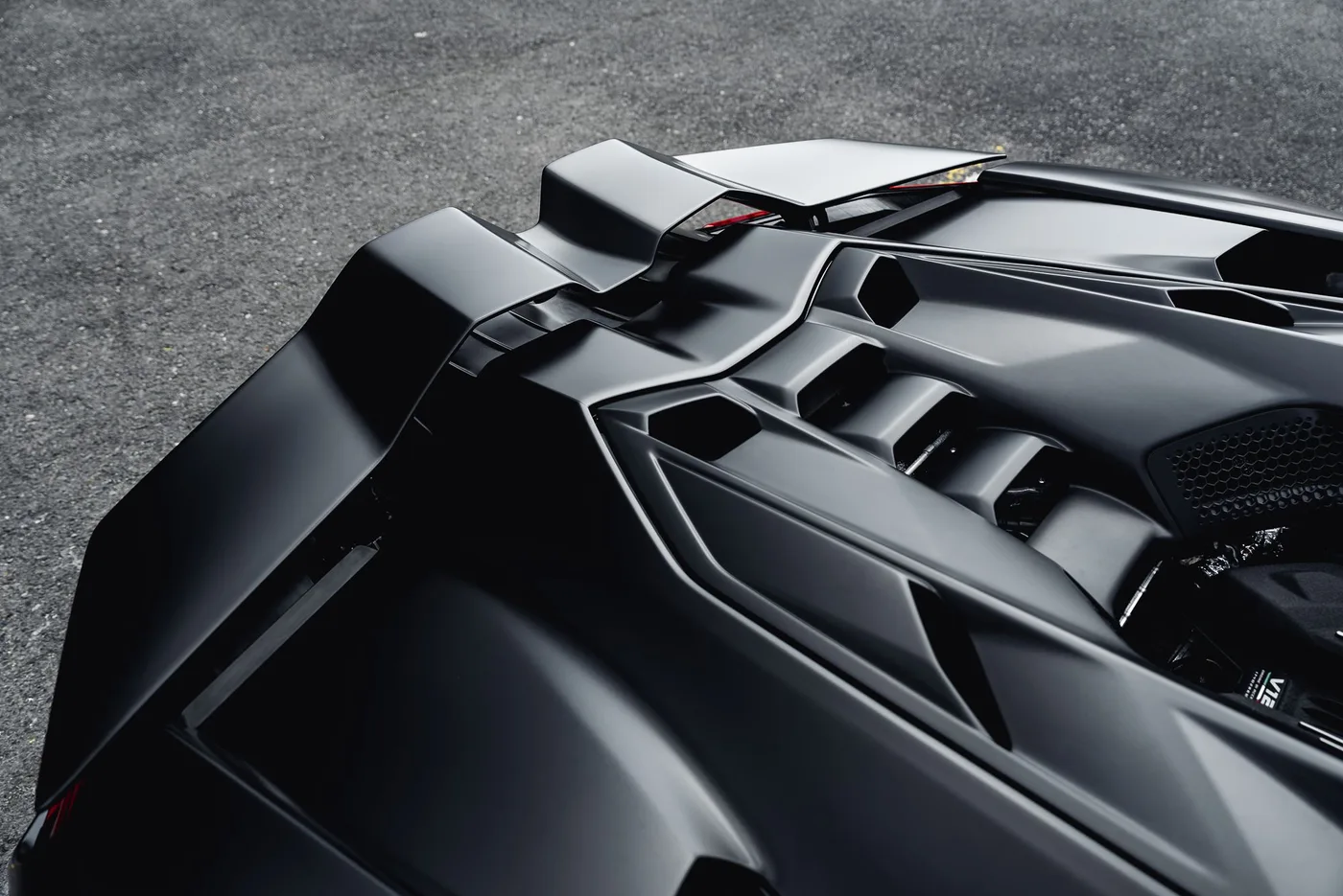 2024 Lamborghini Revuelto proposée par un spécialiste de la supercar à Preston, Royaume-Uni, photo 25 sur 25