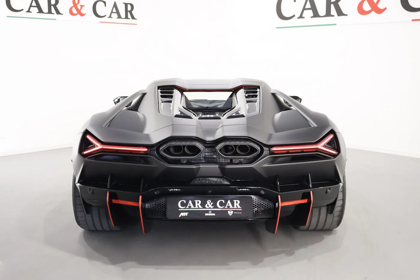 2024 Lamborghini Revuelto angeboten von einem Supersportwagenhändler in Zibido San Giacomo, Italien, Foto 4 von 25